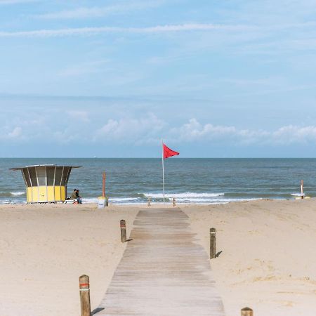 Apartment Railway To The Beach By Interhome Blankenberge Eksteriør bilde